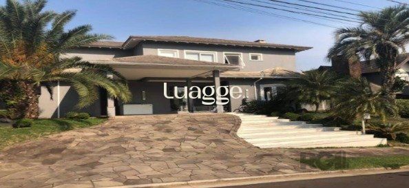 Casa de Condomínio à venda com 4 quartos, 303m² - Foto 1