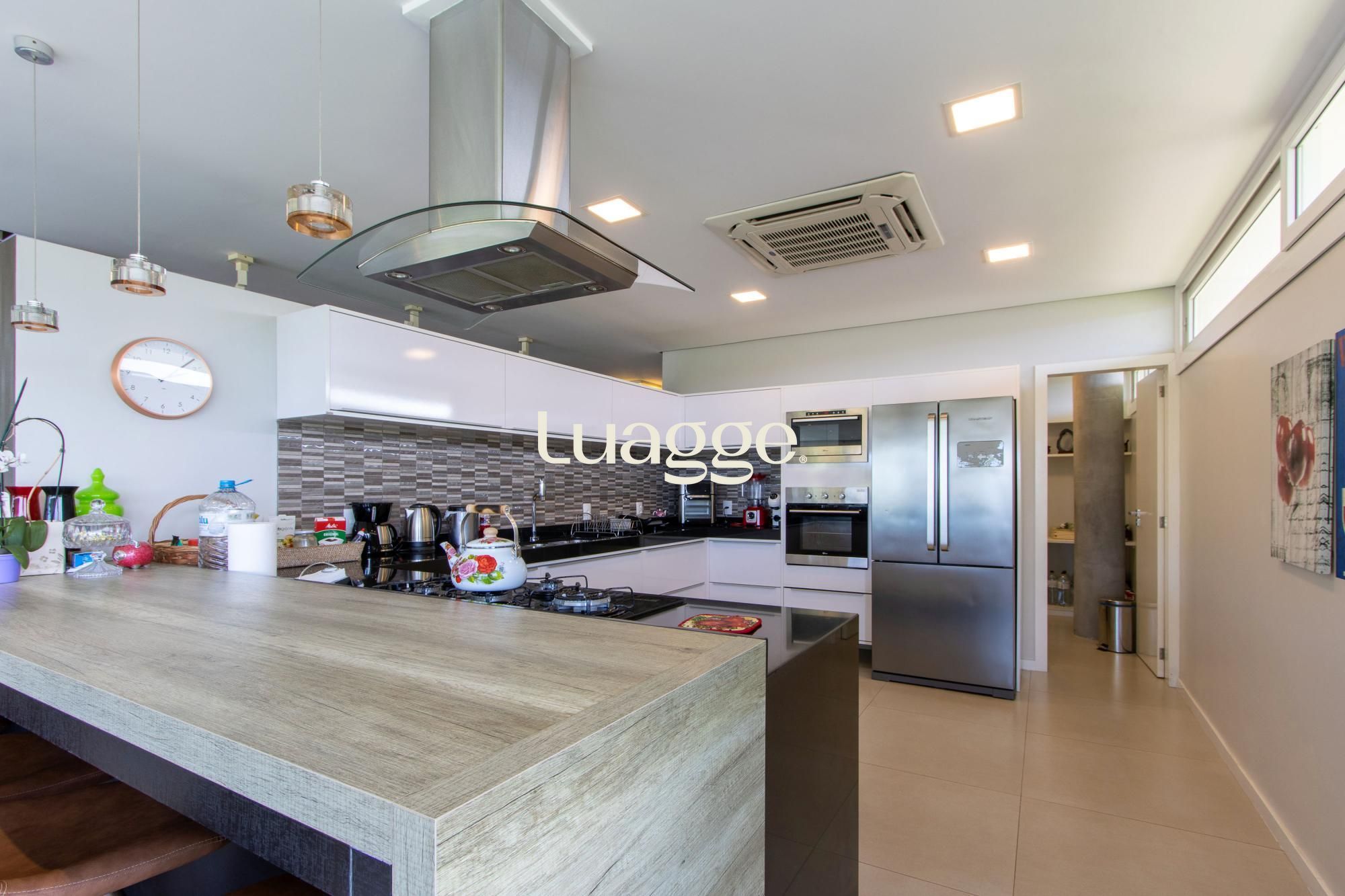 Casa de Condomínio à venda com 4 quartos, 480m² - Foto 57