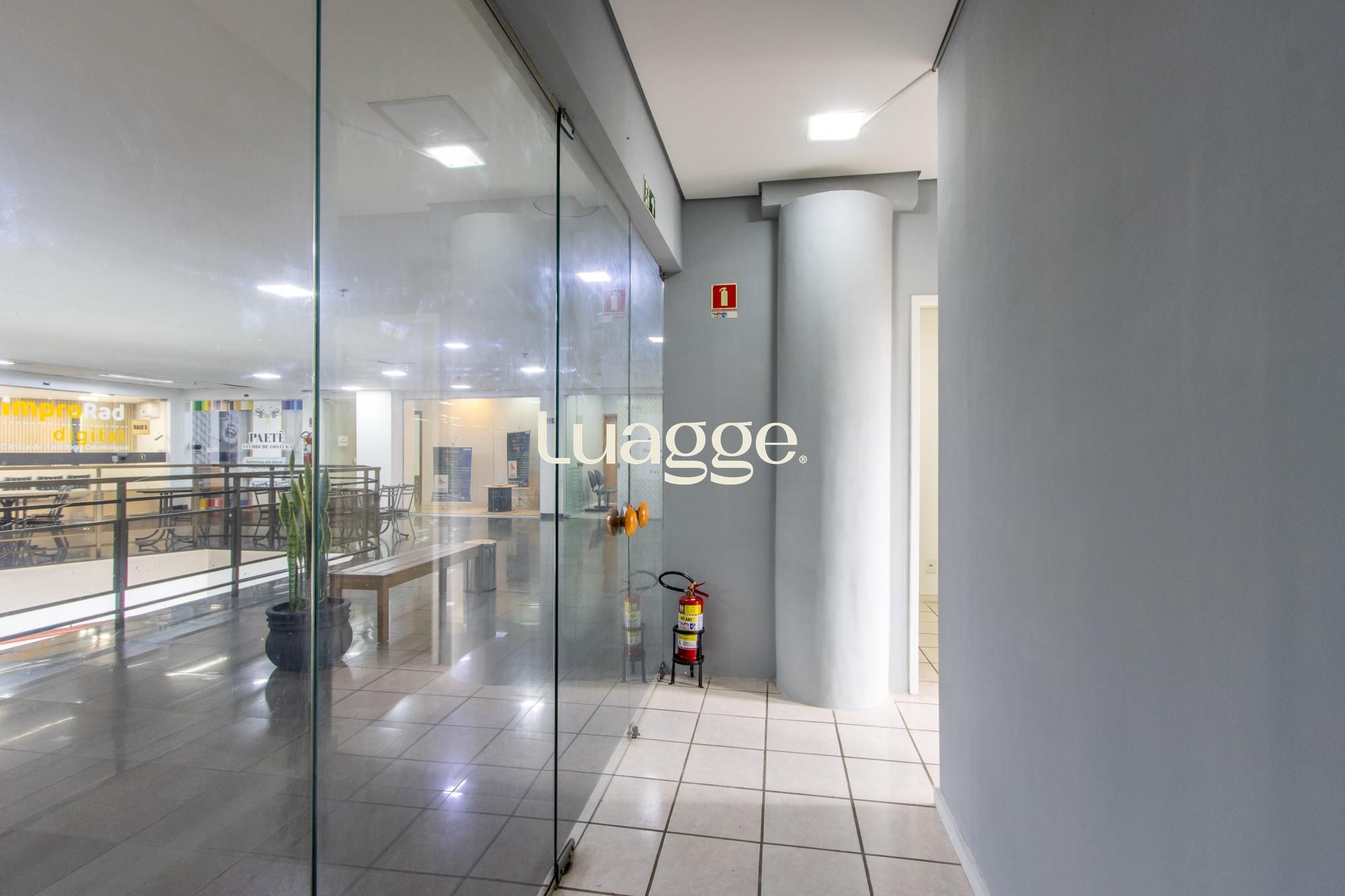 Sala Comercial, para alugar, 32 m², Cavalhada - Porto Alegre — foto 3