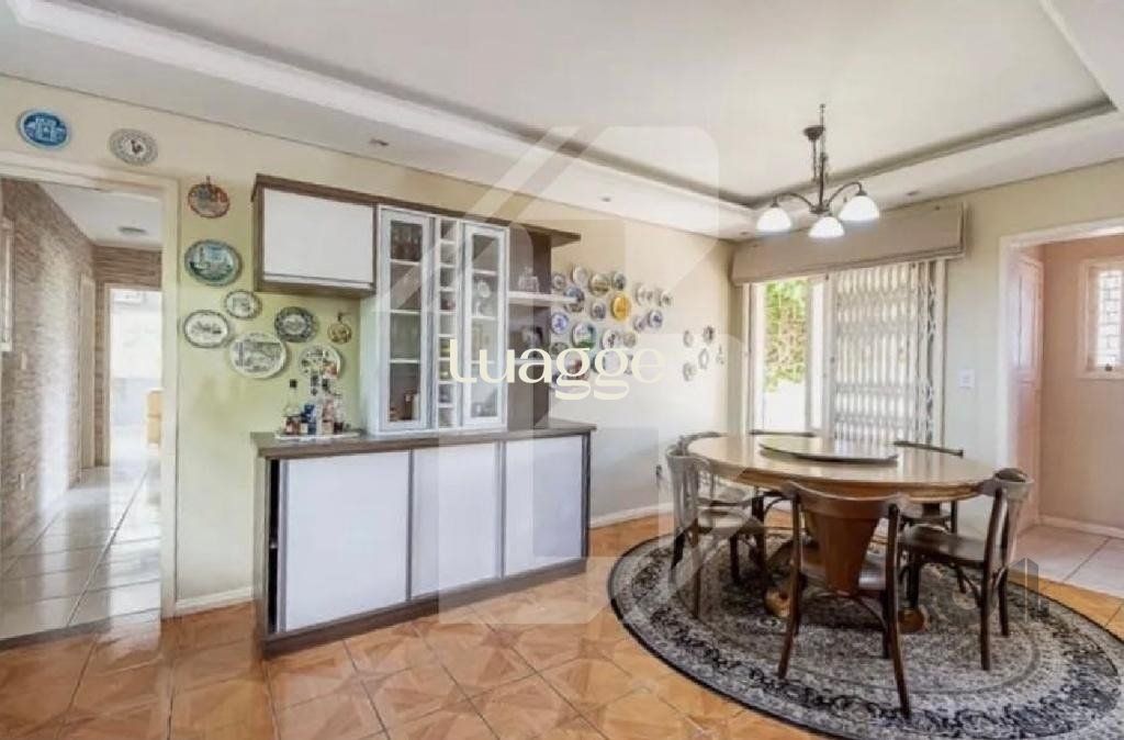 Casa à venda com 3 quartos, 214m² - Foto 3