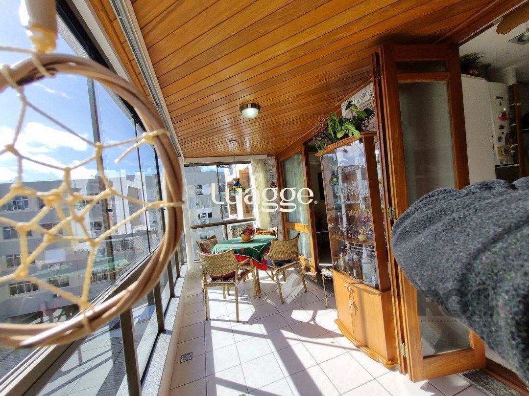 Apartamento à venda com 2 quartos, 90m² - Foto 4