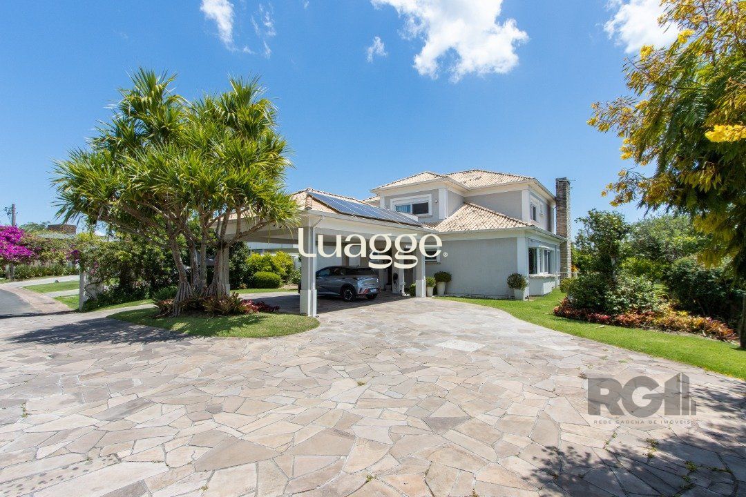 Casa de Condomínio à venda com 4 quartos, 473m² - Foto 2