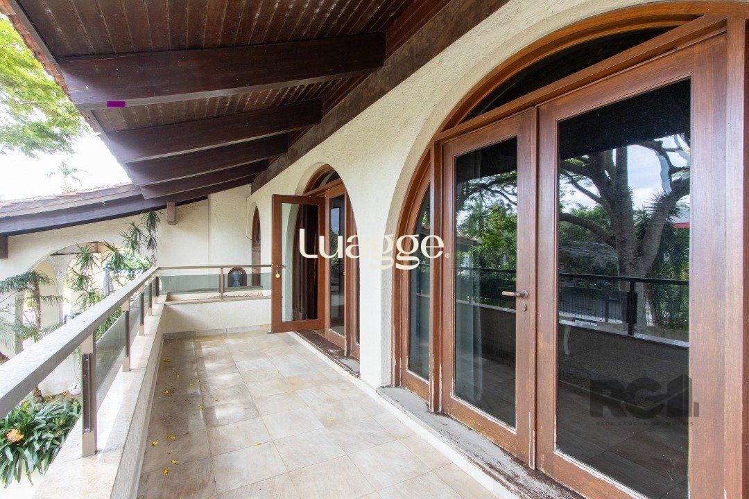 Casa para alugar com 4 quartos, 647m² - Foto 36