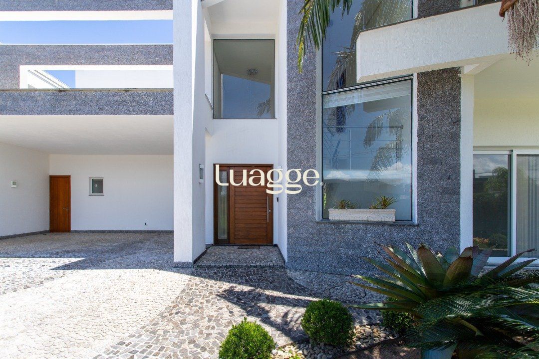 Casa de Condomínio à venda com 3 quartos, 451m² - Foto 3