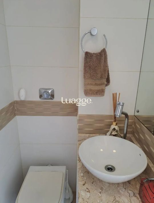 Apartamento para alugar com 3 quartos, 97m² - Foto 11