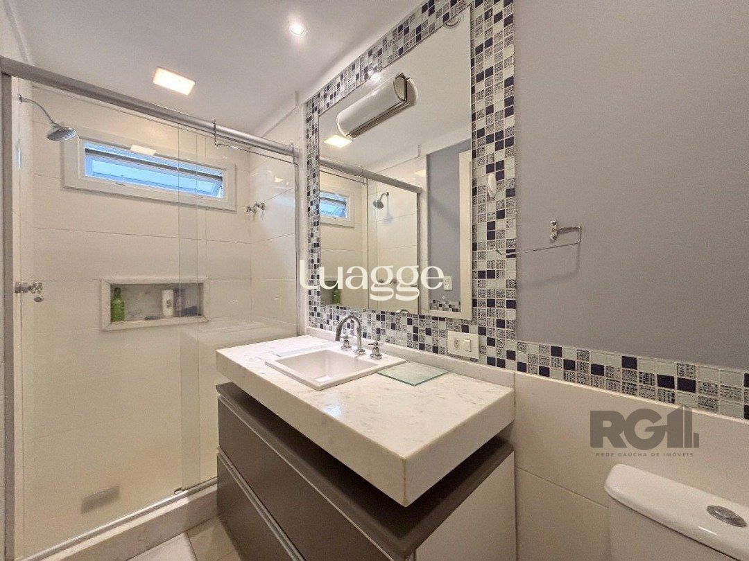 Casa de Condomínio à venda com 3 quartos, 232m² - Foto 23