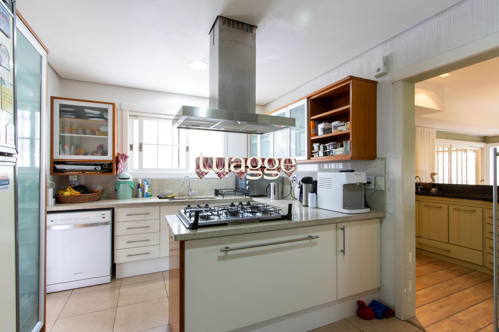 Casa de Condomínio à venda com 4 quartos, 552m² - Foto 37