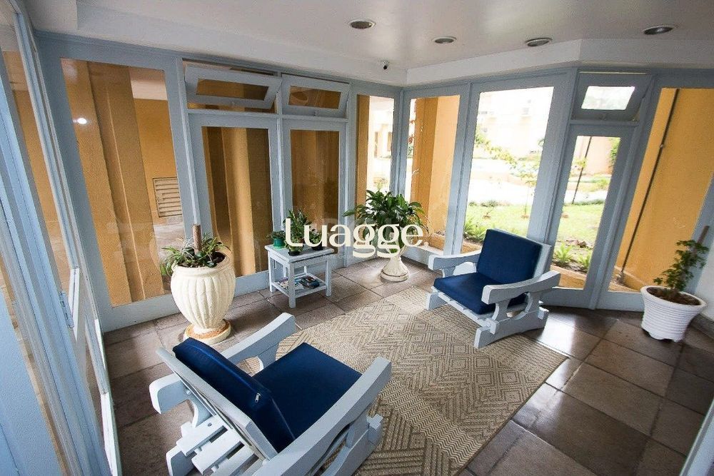 Apartamento à venda com 2 quartos, 62m² - Foto 3