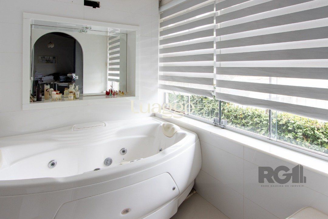 Casa para alugar com 4 quartos, 647m² - Foto 49