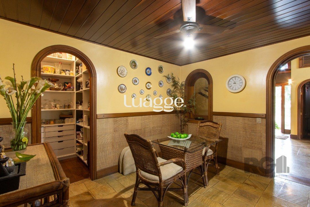 Casa para alugar com 4 quartos, 647m² - Foto 31