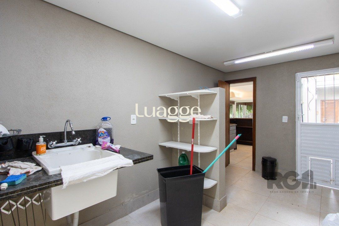 Casa para alugar com 4 quartos, 359m² - Foto 40