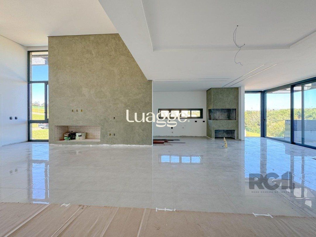 Casa de Condomínio à venda com 4 quartos, 384m² - Foto 3