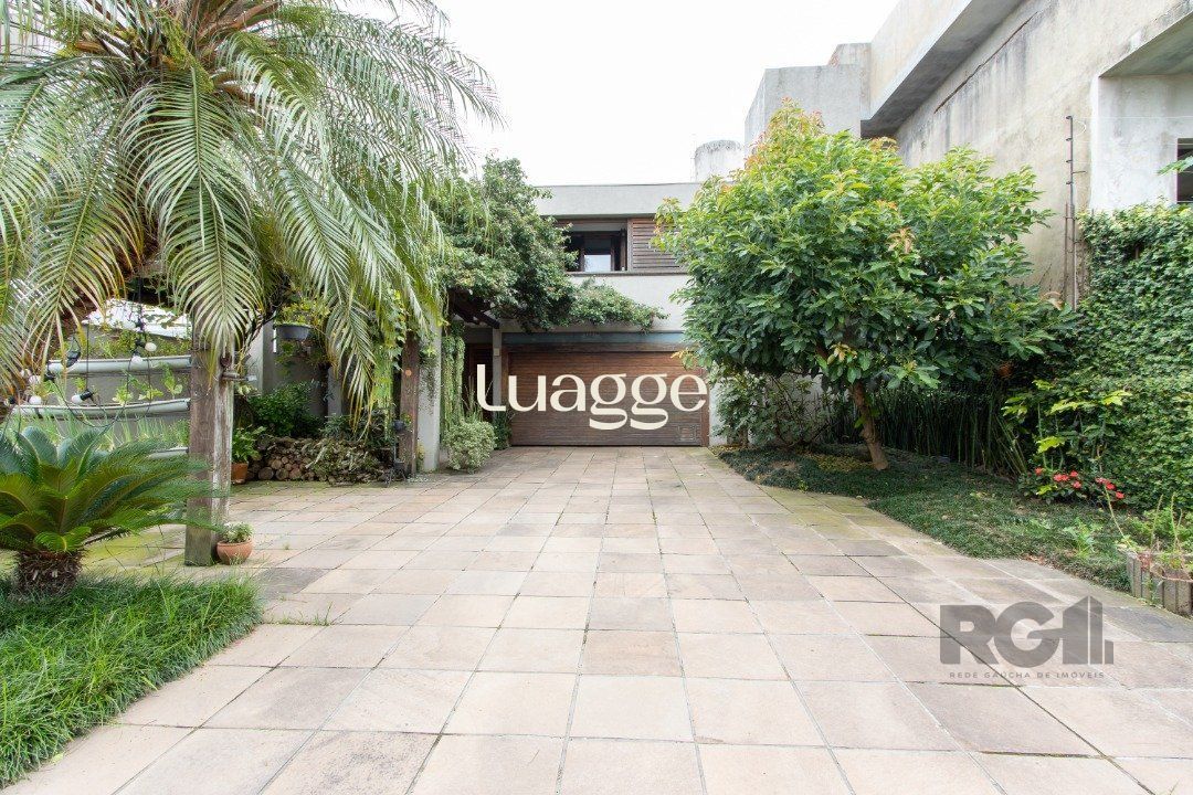 Casa para alugar com 4 quartos, 359m² - Foto 2
