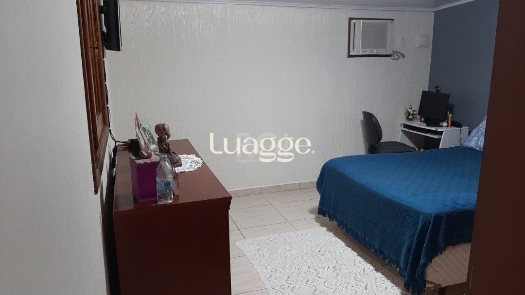Casa à venda com 2 quartos, 79m² - Foto 4