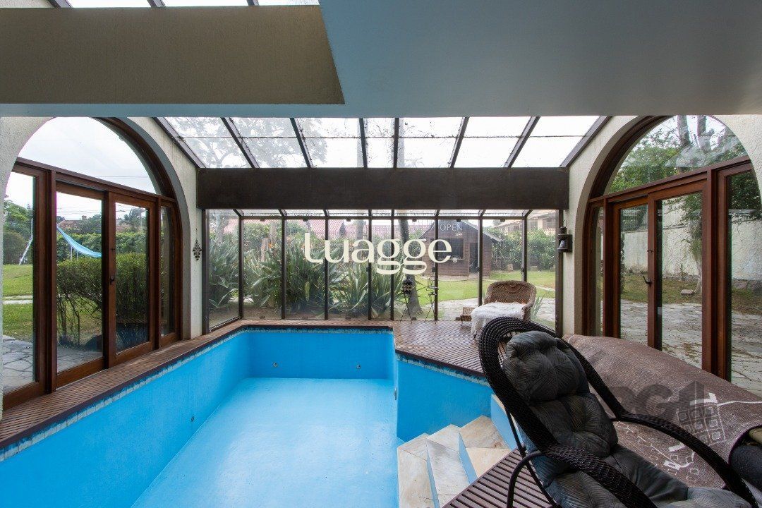 Casa para alugar com 4 quartos, 647m² - Foto 25