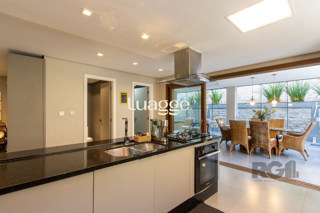 Casa de Condomínio à venda com 3 quartos, 232m² - Foto 13