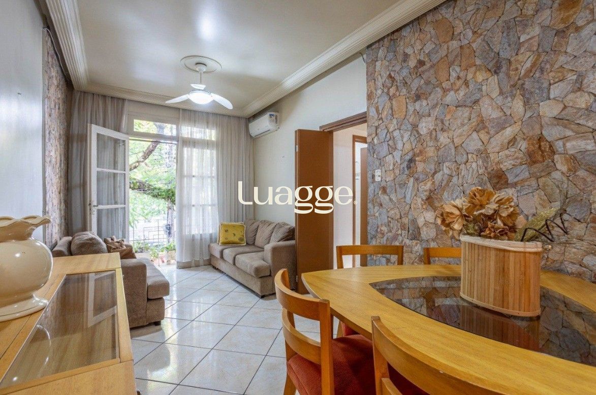 Apartamento com 2 dormitórios no menino deus