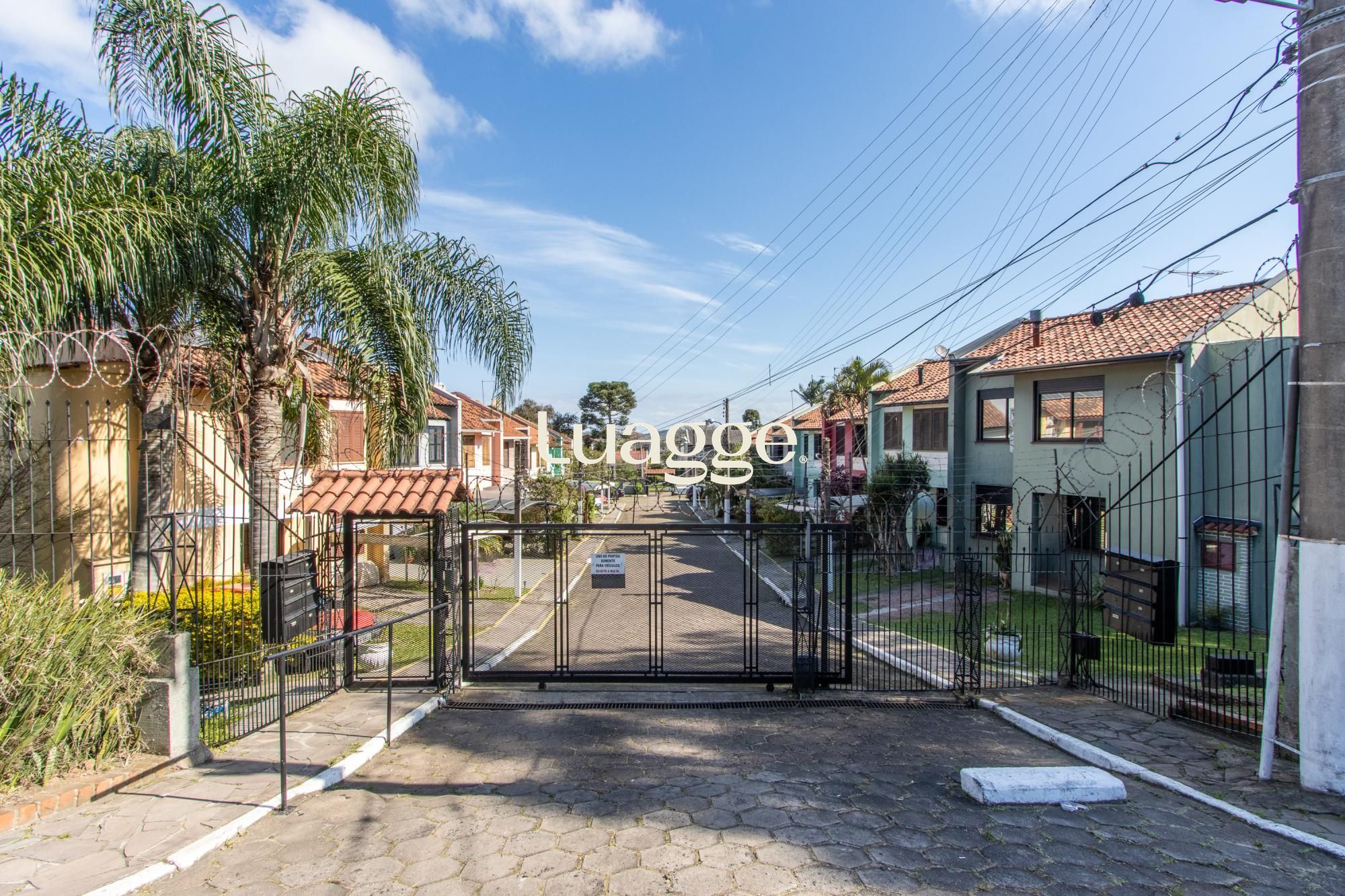 Casa em condominio na zona Sul.