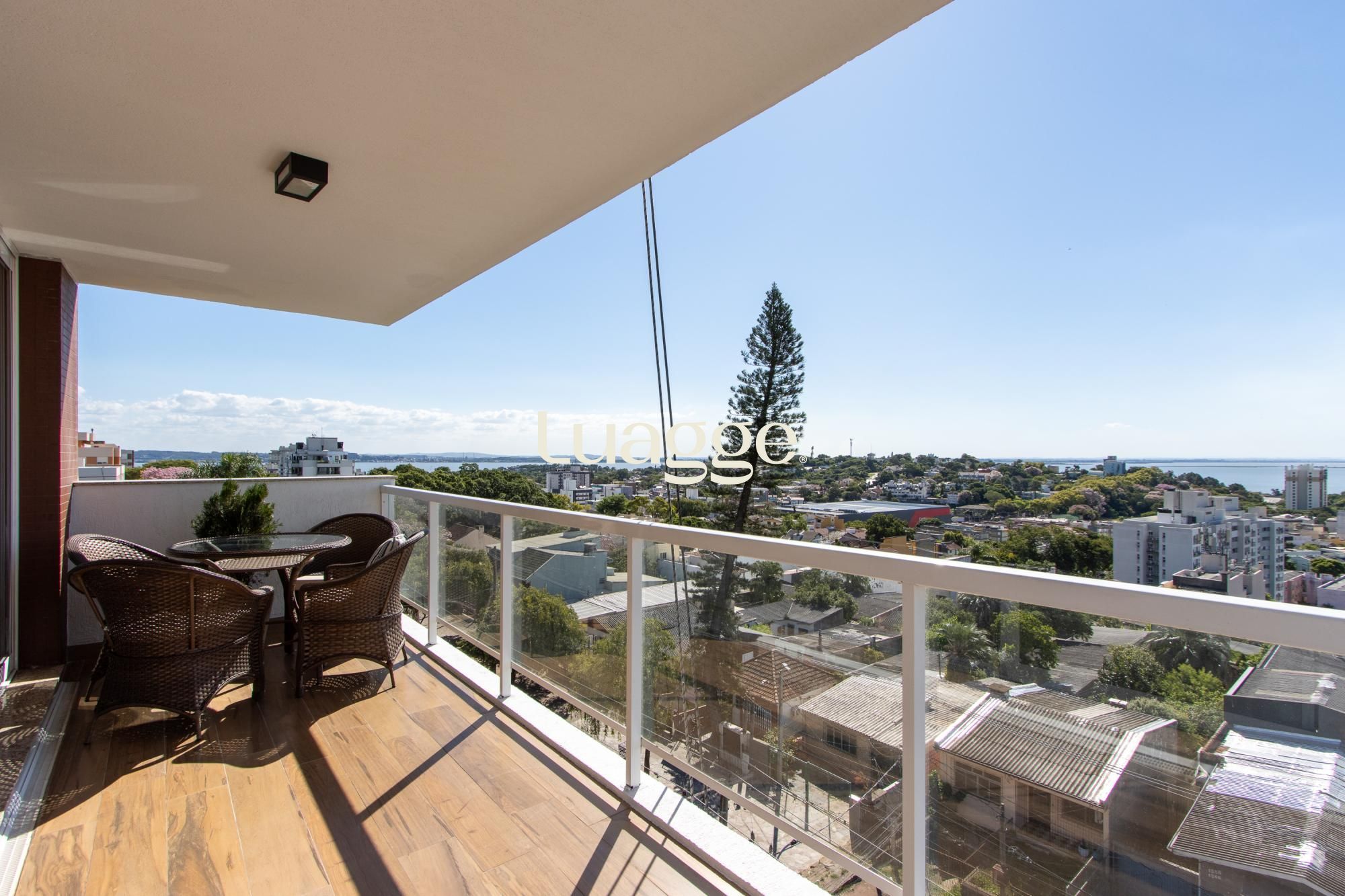 Apartamento à venda com 4 quartos, 173m² - Foto 2