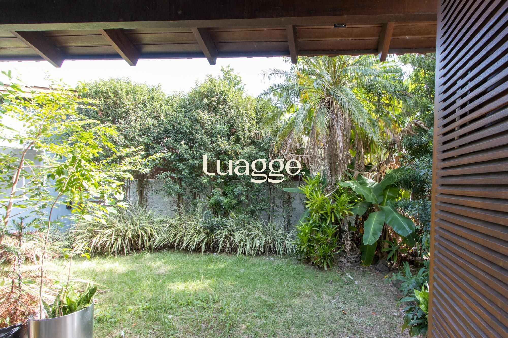 Casa para alugar com 4 quartos, 288m² - Foto 9