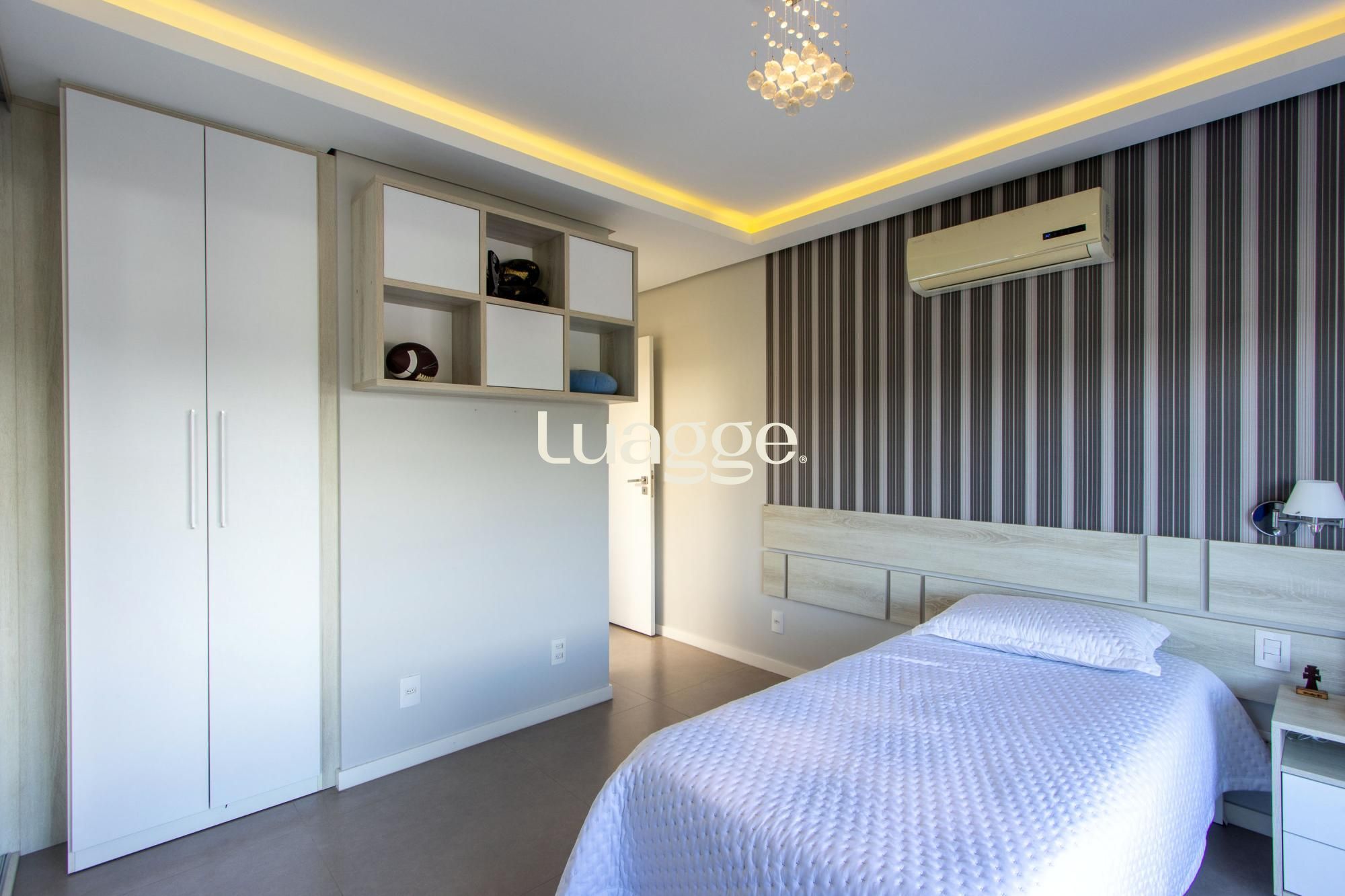 Casa de Condomínio à venda com 4 quartos, 480m² - Foto 18