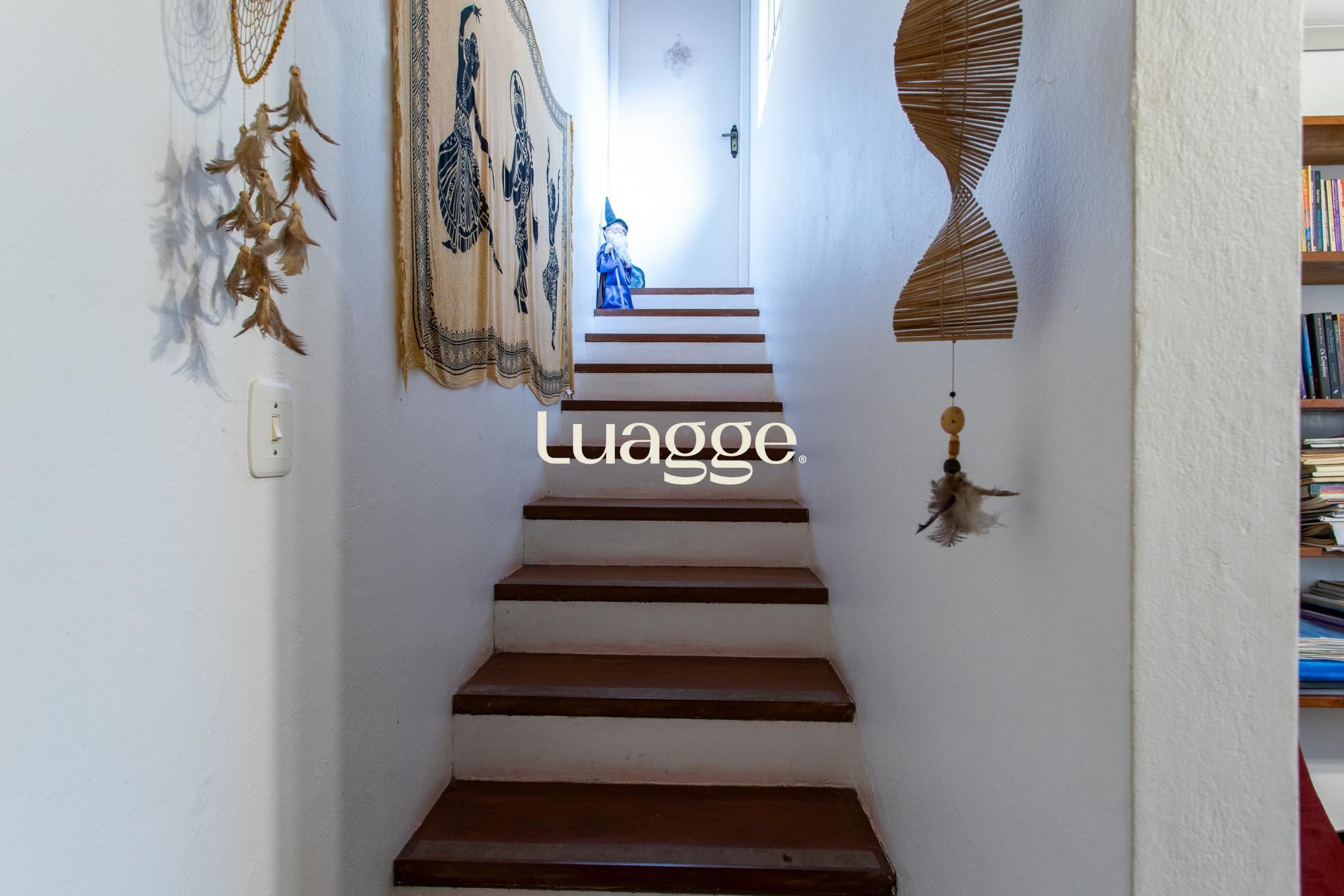 Casa à venda com 5 quartos, 184m² - Foto 37