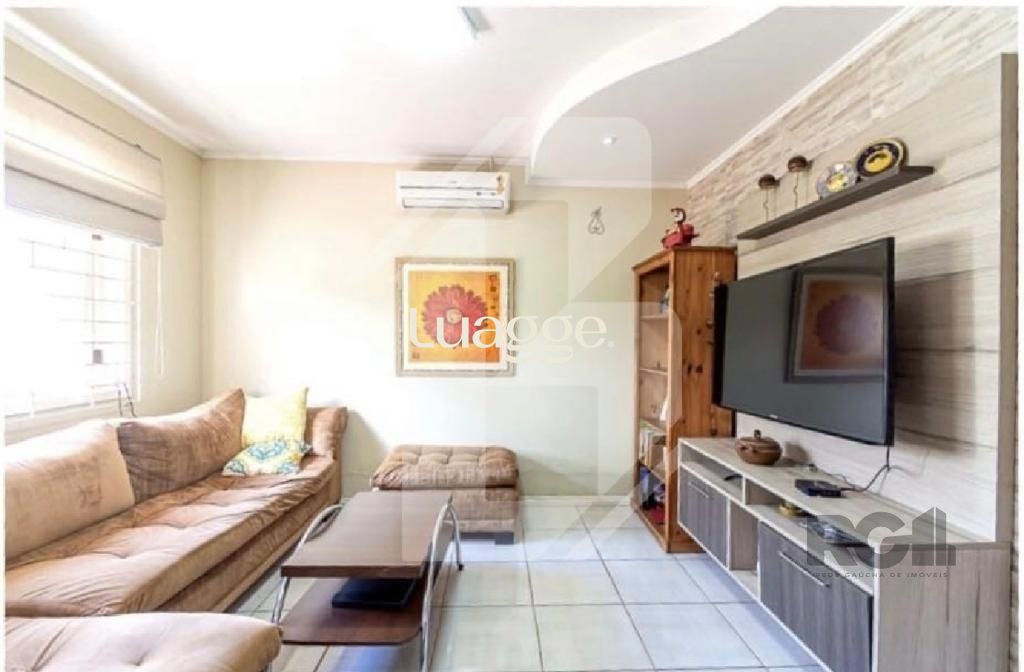 Casa à venda com 3 quartos, 214m² - Foto 2