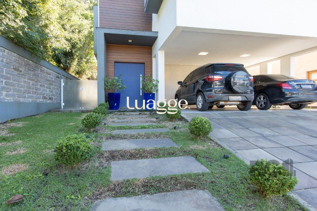 Casa de Condomínio à venda com 3 quartos, 232m² - Foto 3