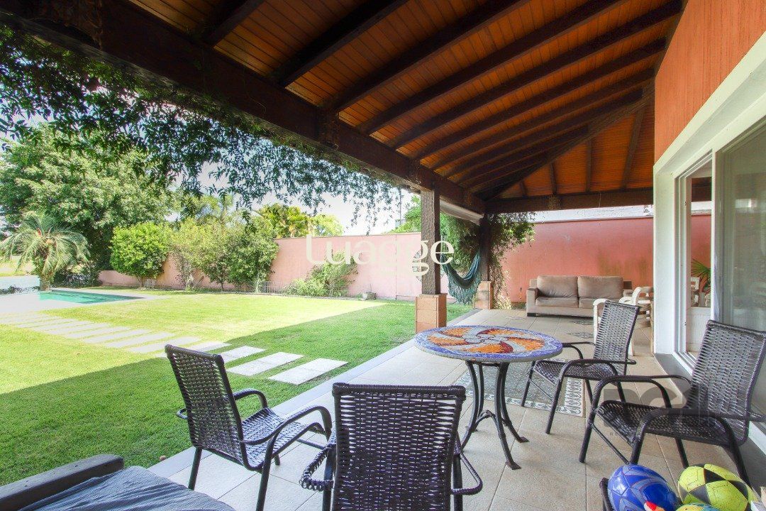 Casa de Condomínio à venda com 4 quartos, 343m² - Foto 28