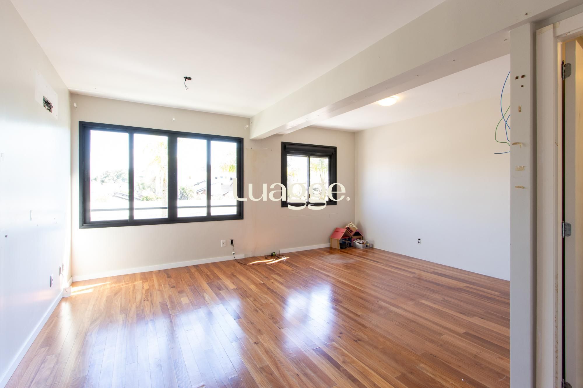Apartamento à venda com 1 quarto, 42m² - Foto 2
