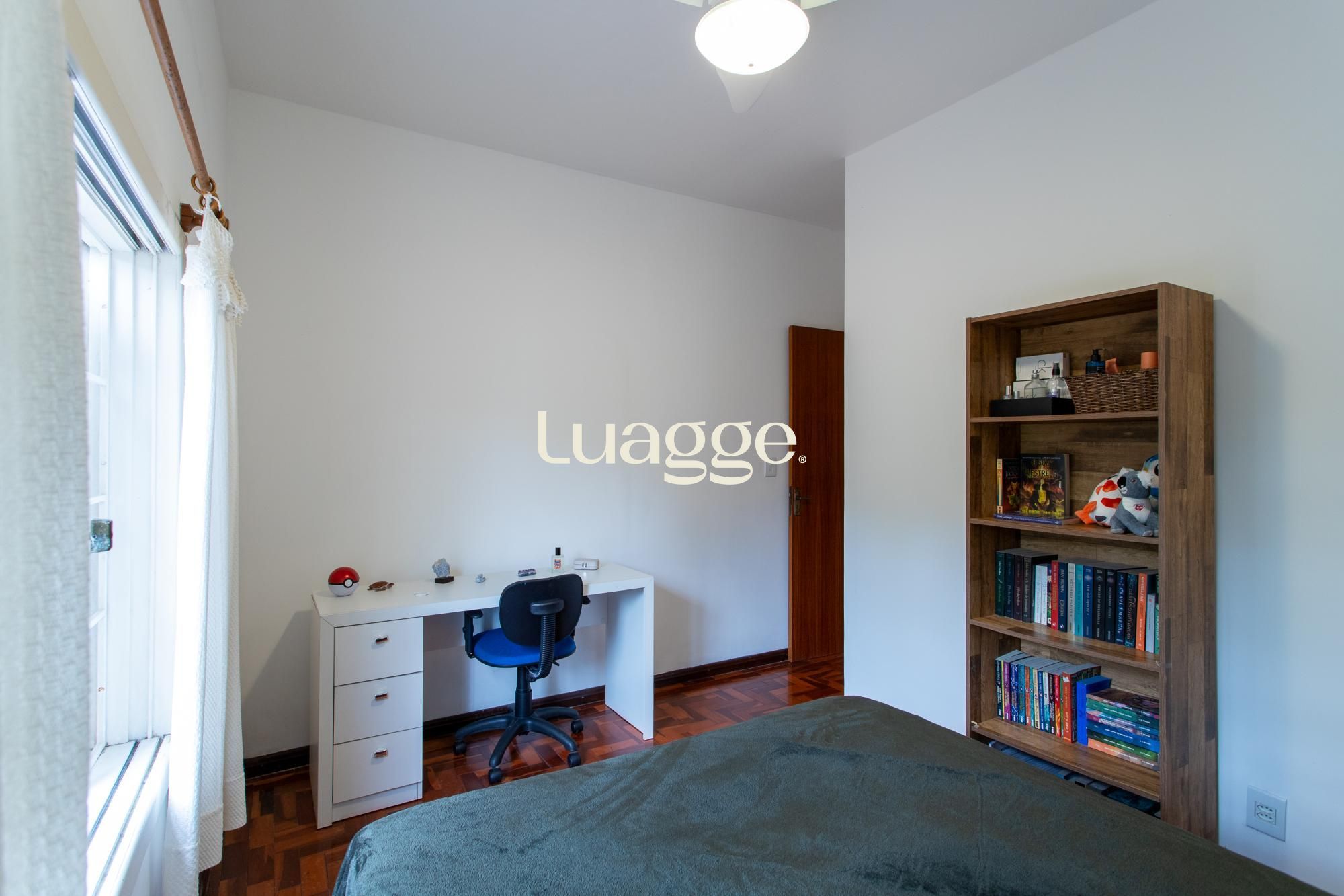 Casa à venda com 5 quartos, 184m² - Foto 34