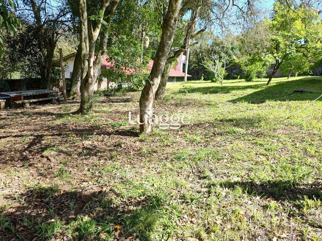Casa para alugar com 4 quartos, 202m² - Foto 3