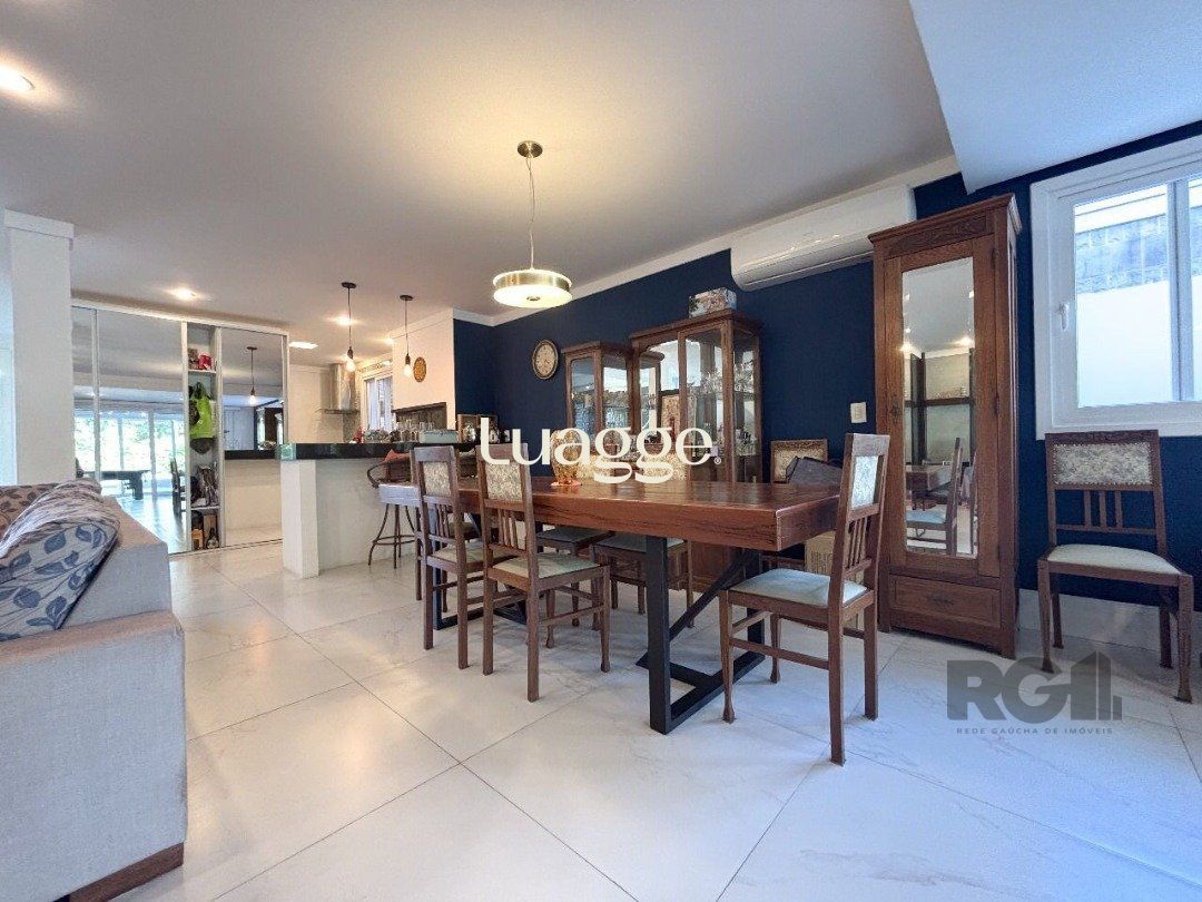 Casa de Condomínio à venda com 3 quartos, 232m² - Foto 5