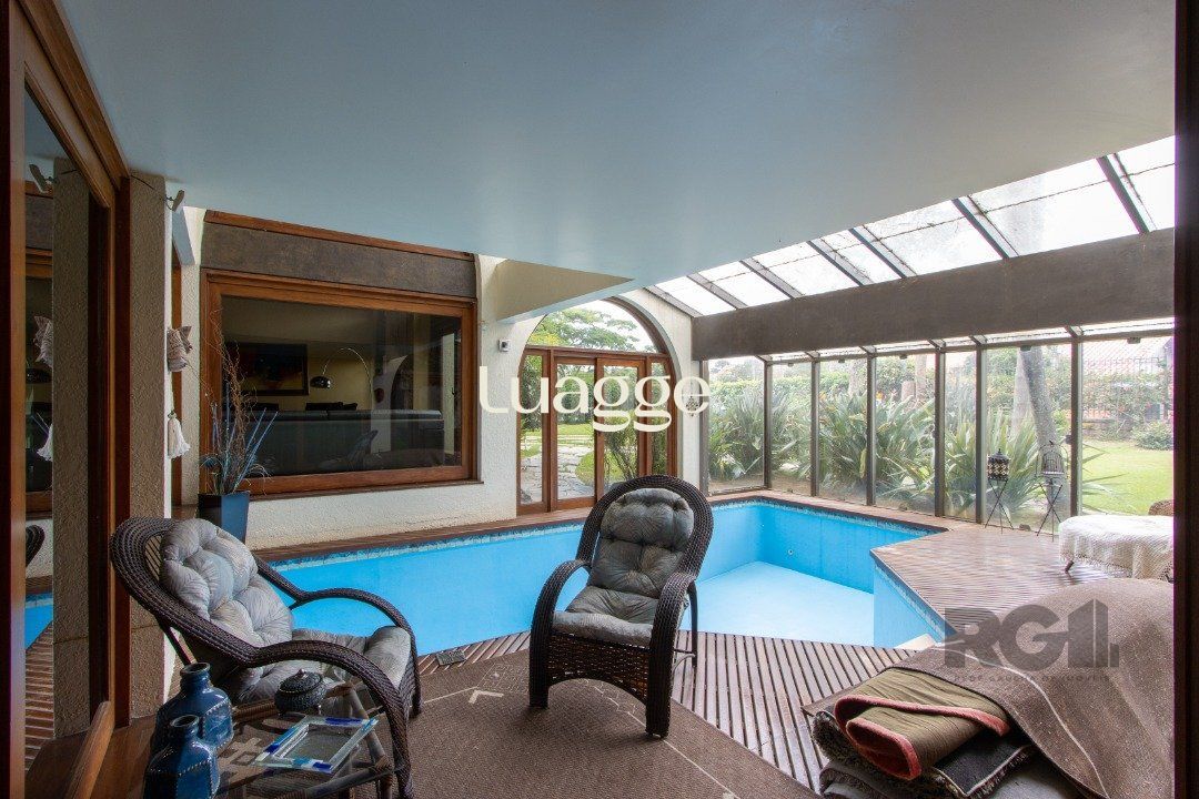 Casa para alugar com 4 quartos, 647m² - Foto 24