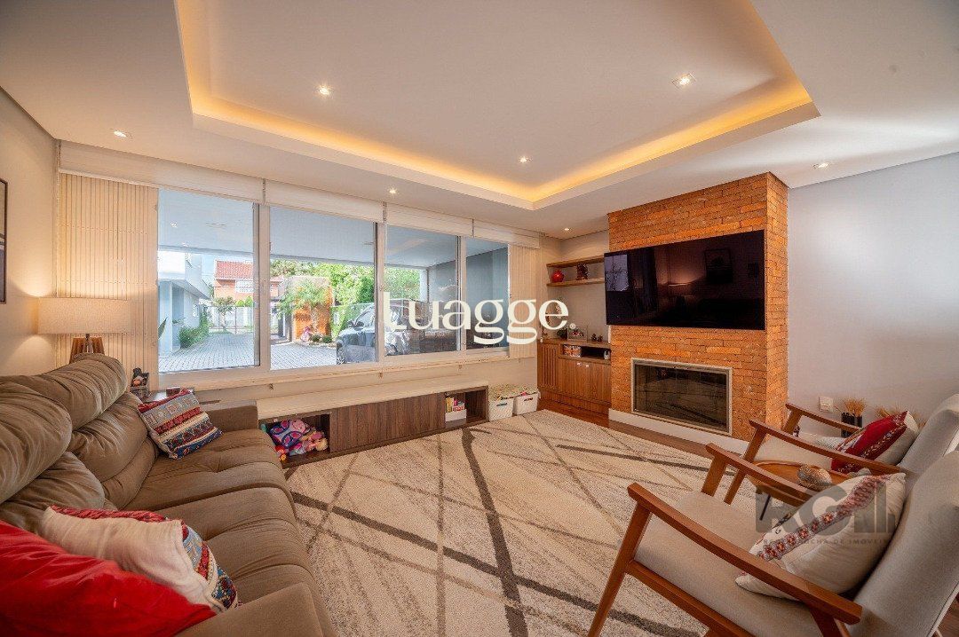 Casa de Condomínio à venda com 3 quartos, 361m² - Foto 4