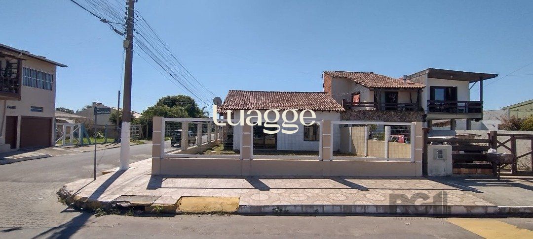 Casa à venda com 2 quartos, 66m² - Foto 3