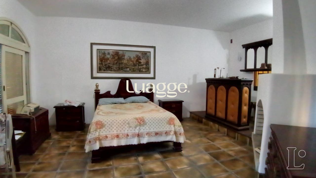 Casa para alugar com 3 quartos, 244m² - Foto 3