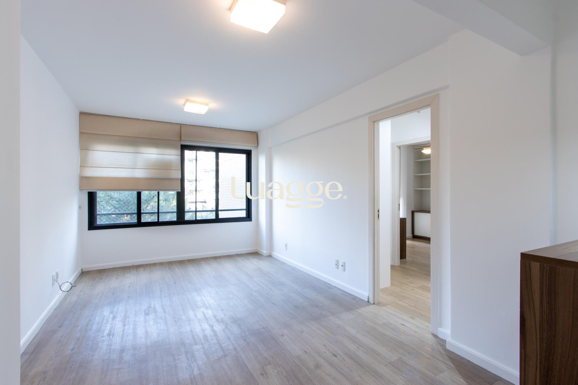 Apartamento à venda com 3 quartos, 75m² - Foto 2