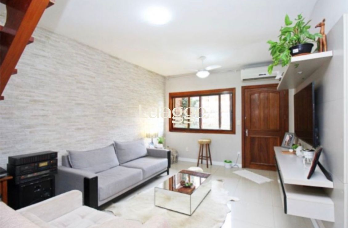 Casa de Condomínio à venda com 3 quartos, 198m² - Foto 2