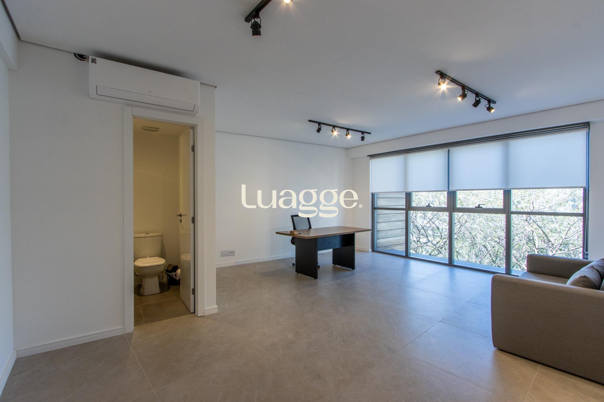 Sala Comercial, para alugar, 33 m², Tristeza - Porto Alegre — foto 2