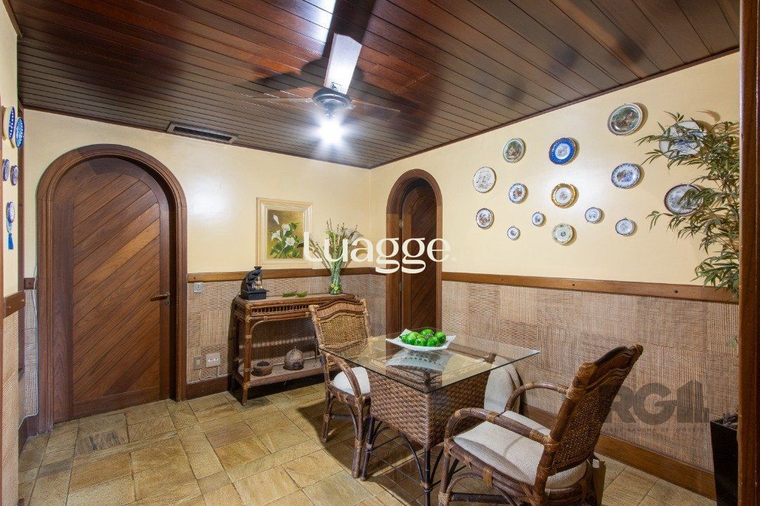 Casa para alugar com 4 quartos, 647m² - Foto 30