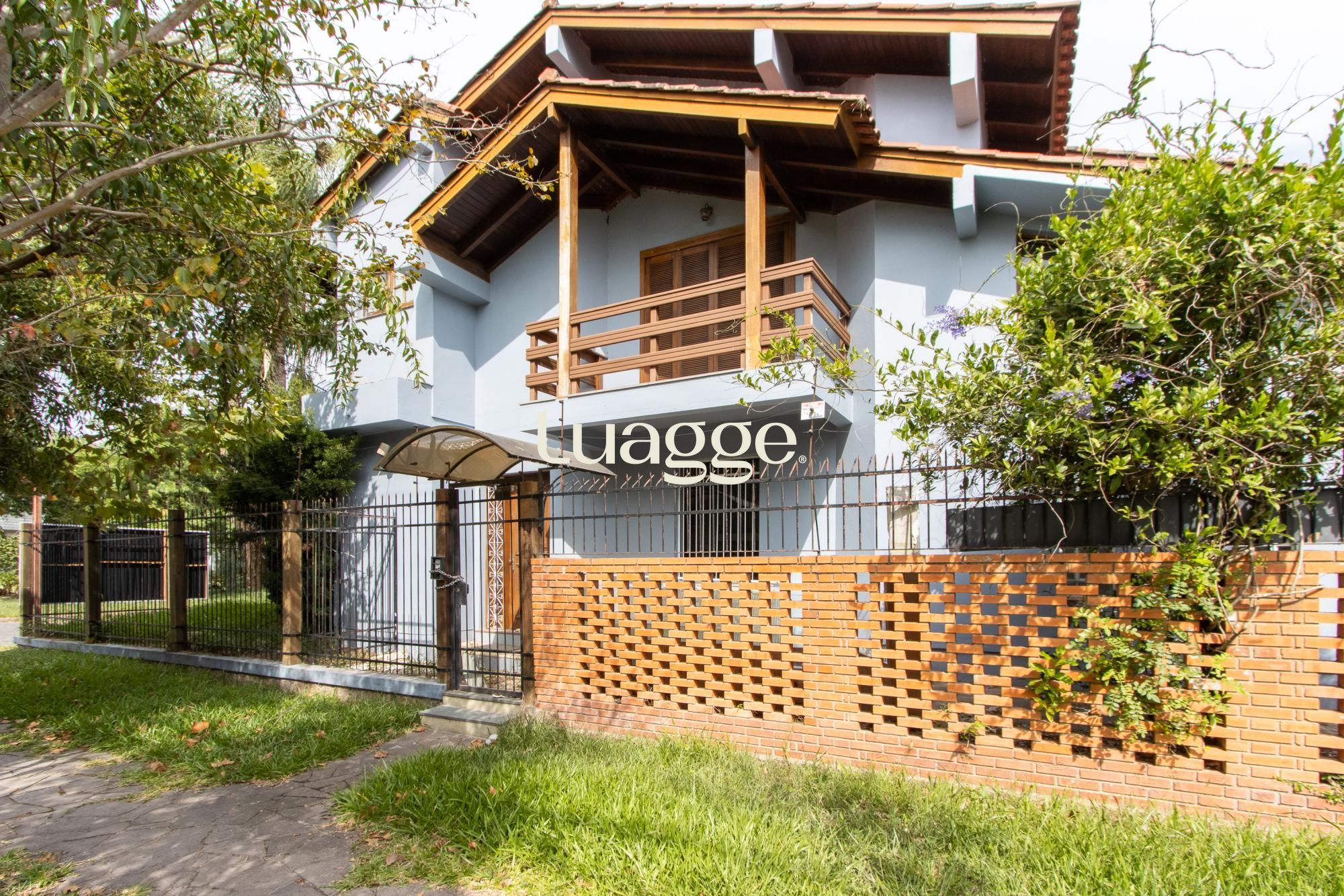 Casa para alugar com 4 quartos, 288m² - Foto 1