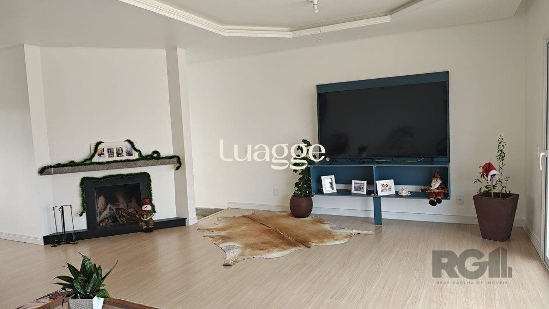 Casa à venda com 6 quartos, 322m² - Foto 24