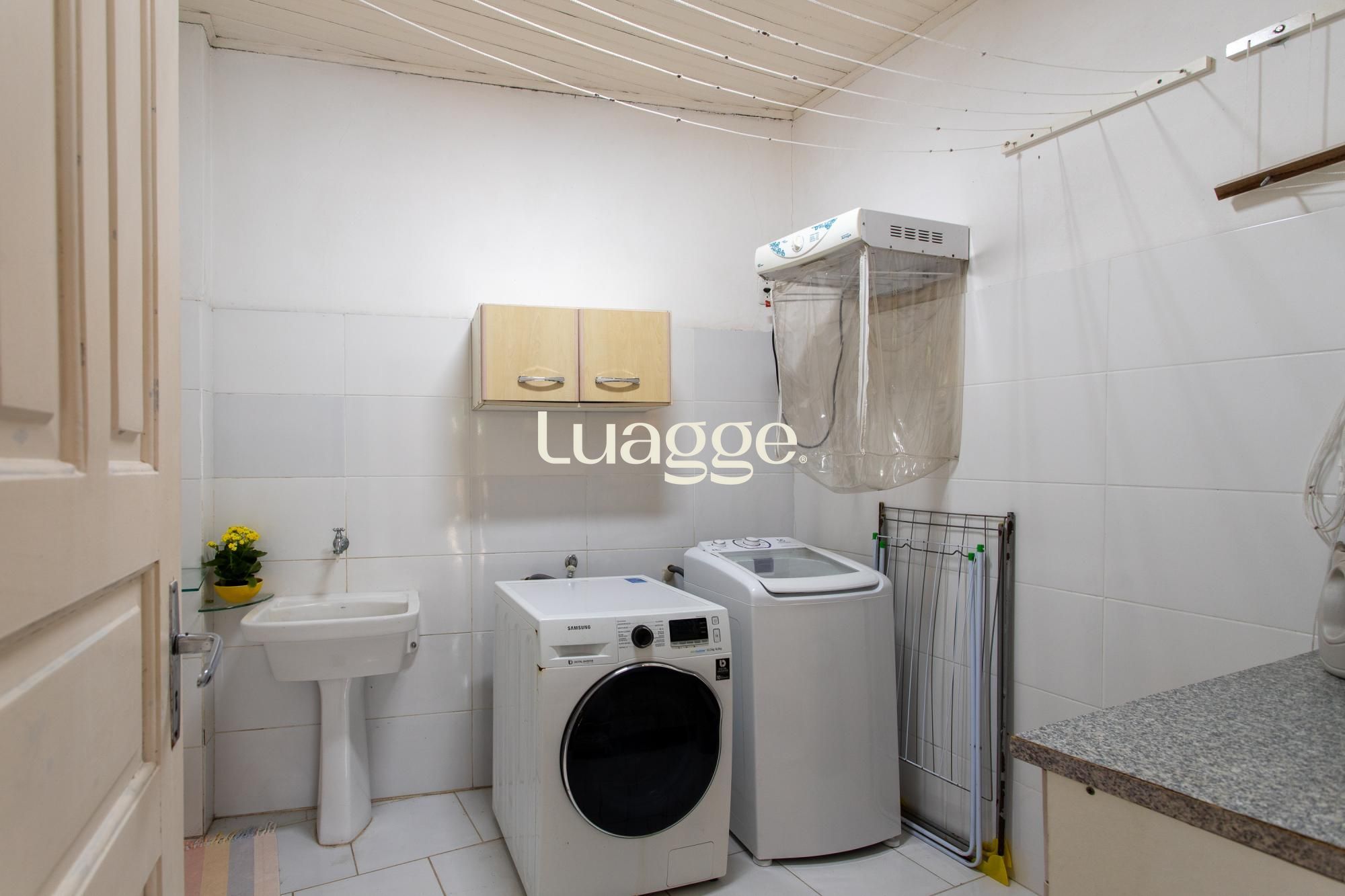 Casa à venda com 5 quartos, 184m² - Foto 51