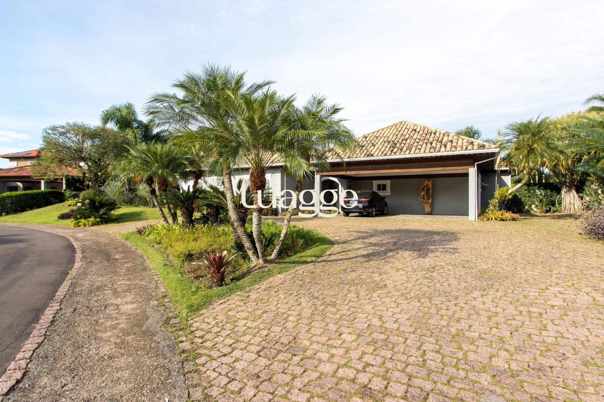 Casa de Condomínio à venda com 4 quartos, 552m² - Foto 3
