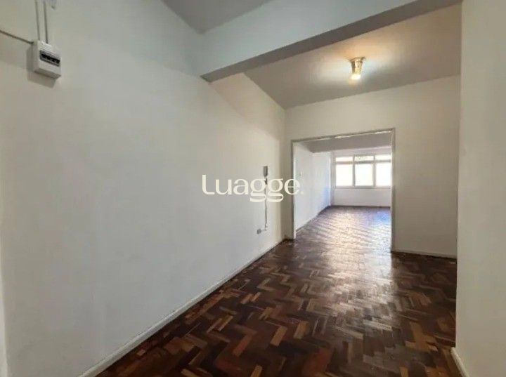 Apartamento para alugar com 3 quartos, 135m² - Foto 3