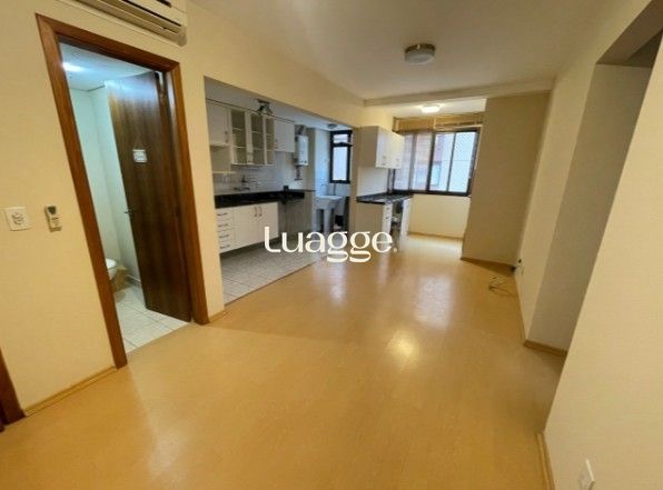 Apartamento no Edificio Saint James Park, 2 quartos, para alugar, 67 m², Cristal - Porto Alegre — foto 4
