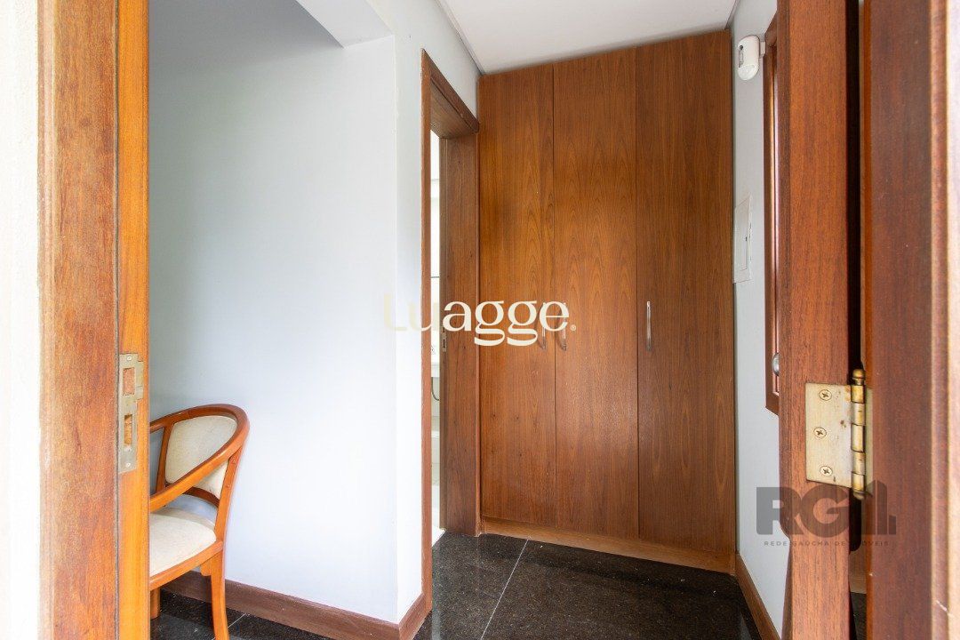 Casa para alugar com 4 quartos, 359m² - Foto 27