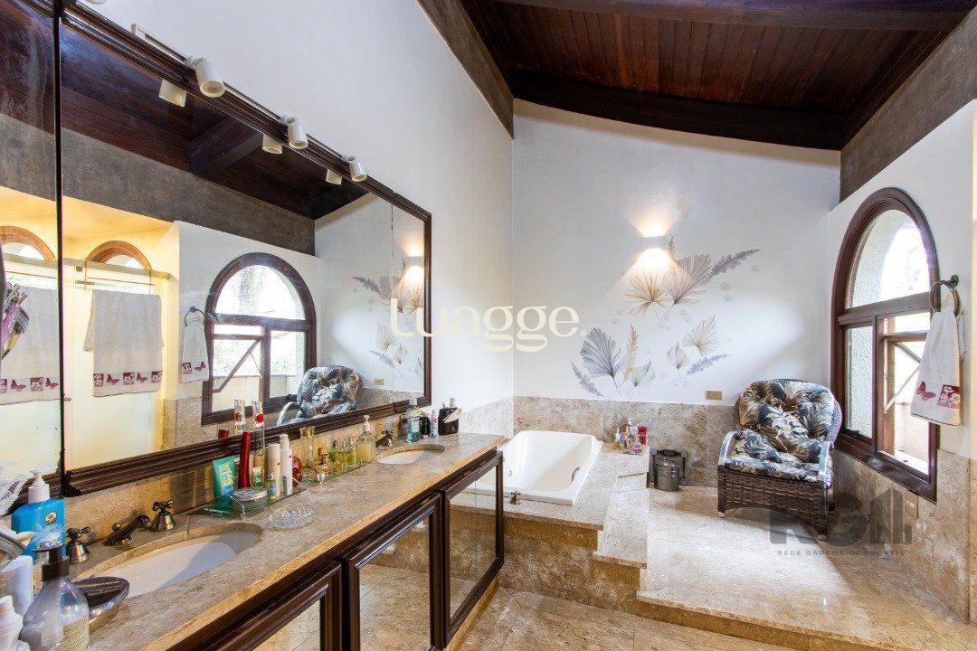 Casa para alugar com 4 quartos, 647m² - Foto 66