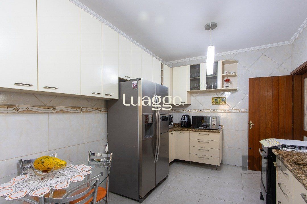 Casa à venda com 3 quartos, 261m² - Foto 13